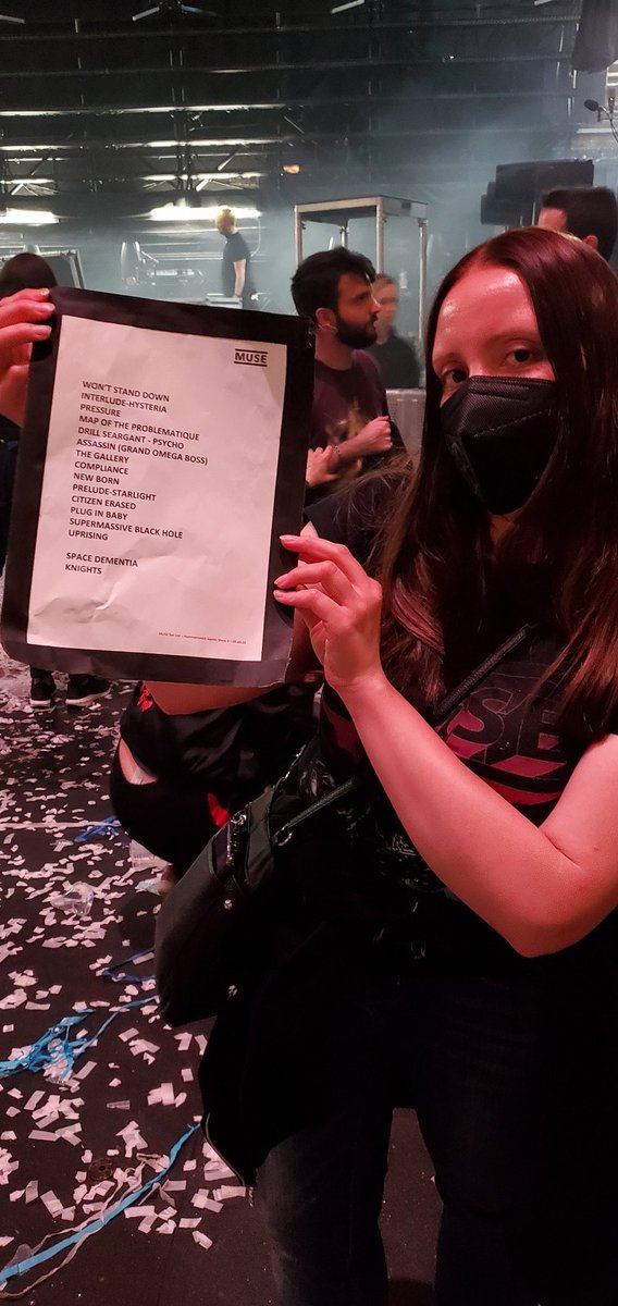 siberwolf's tweet photo. Night 2 at the Apollo! The setlist and harmonica weren't mine, just got to hold them for a sec 🥰 Thanks @museband for an absolutely incredible time! #museapollo #muse #muselive #wotp #setlist https://t.co/7tOwQcn5sG
