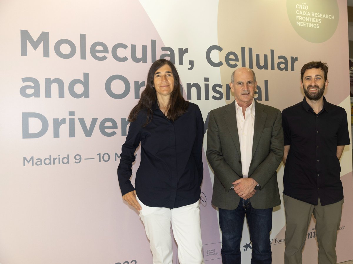 CNIOStopCancer's tweet photo. 💛 Thank you to the organizers Maria Blasco, @EfeyanLab and @Thomas_Rando for this amazing Meeting #CFM_AGING22 
😷 First post-pandemia big event 🖥️
🙏 Thank you to @CaixaResearch for the support and the understanding for science https://t.co/yrsn5DNX4O
