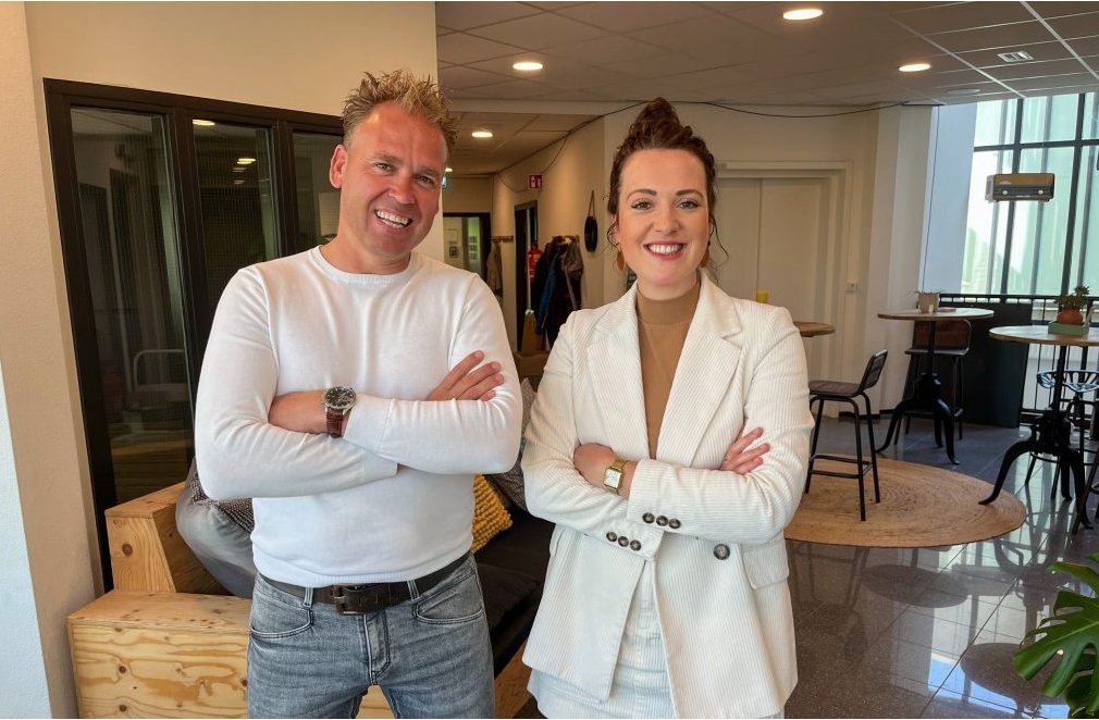 grootnieuwsnl's tweet photo. Dirk-Jan Thoutenhoofd is van plan om een wasstraat in Veenendaal te beginnen waar mensen met een afstand tot de arbeidsmarkt aan het werk kunnen. Hij is ervan overtuigd dat dit plan niet alleen van hem is, maar ook van God.

👉 Beluister het gesprek: https://t.co/t2Prbh7hNg https://t.co/Ql7NPSxv3O