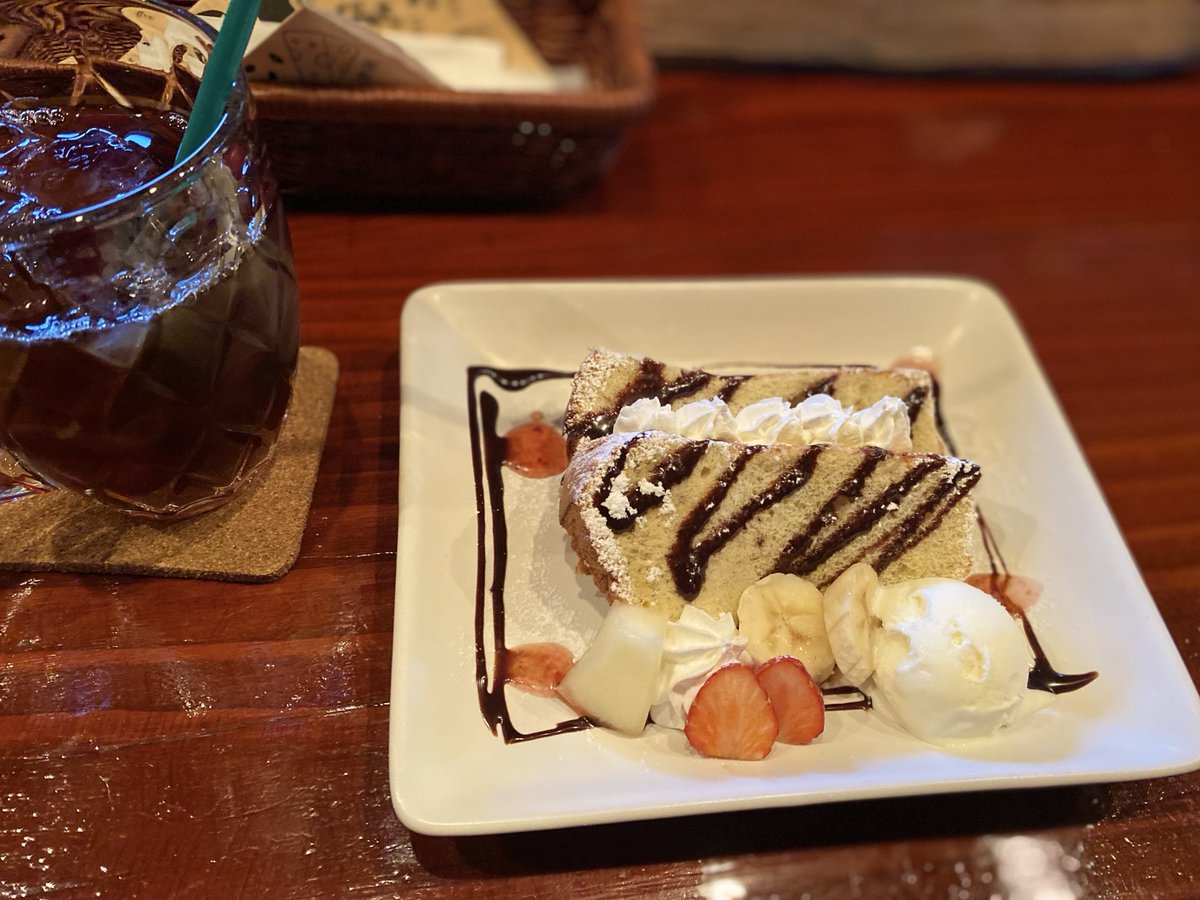 只今、仕事終わりのケーキタイム中🍰😋
#コーヒールンバ
#カフェ
#岡本