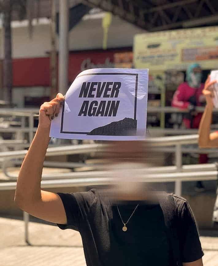 theworktsu's tweet photo. ICYMI: Nagtipon-tipon ang ilang grupo ng mga kabataan mula Tarlac City upang maglunsad ng isang kilos-protesta mula sa kahabaan ng F. Tanedo Street patungo sa tanggapan ng COMELEC isang araw matapos ang halalan.
BASAHIN: https://t.co/fZiFncofPg
#Halalan2022 https://t.co/qTdTlQs2pj