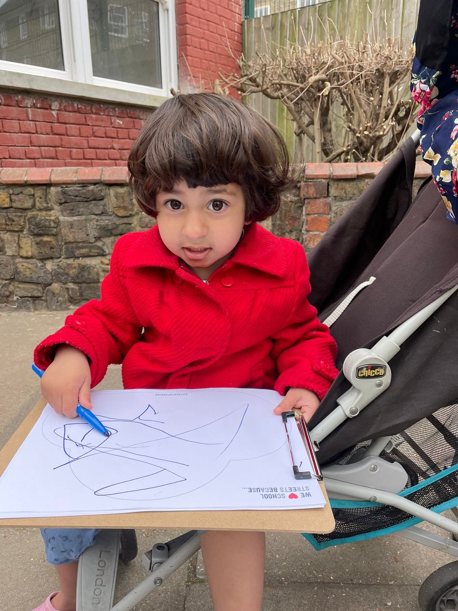 wandscycling's tweet photo. Supporting #SchoolJam to celebrate #schoolstreets with @cities_clean and @MumsForLungs at @HillbrookSW17. We want all children in Wandsworth to be able to walk and cycle safely to school. https://t.co/TaNRIiqBZQ