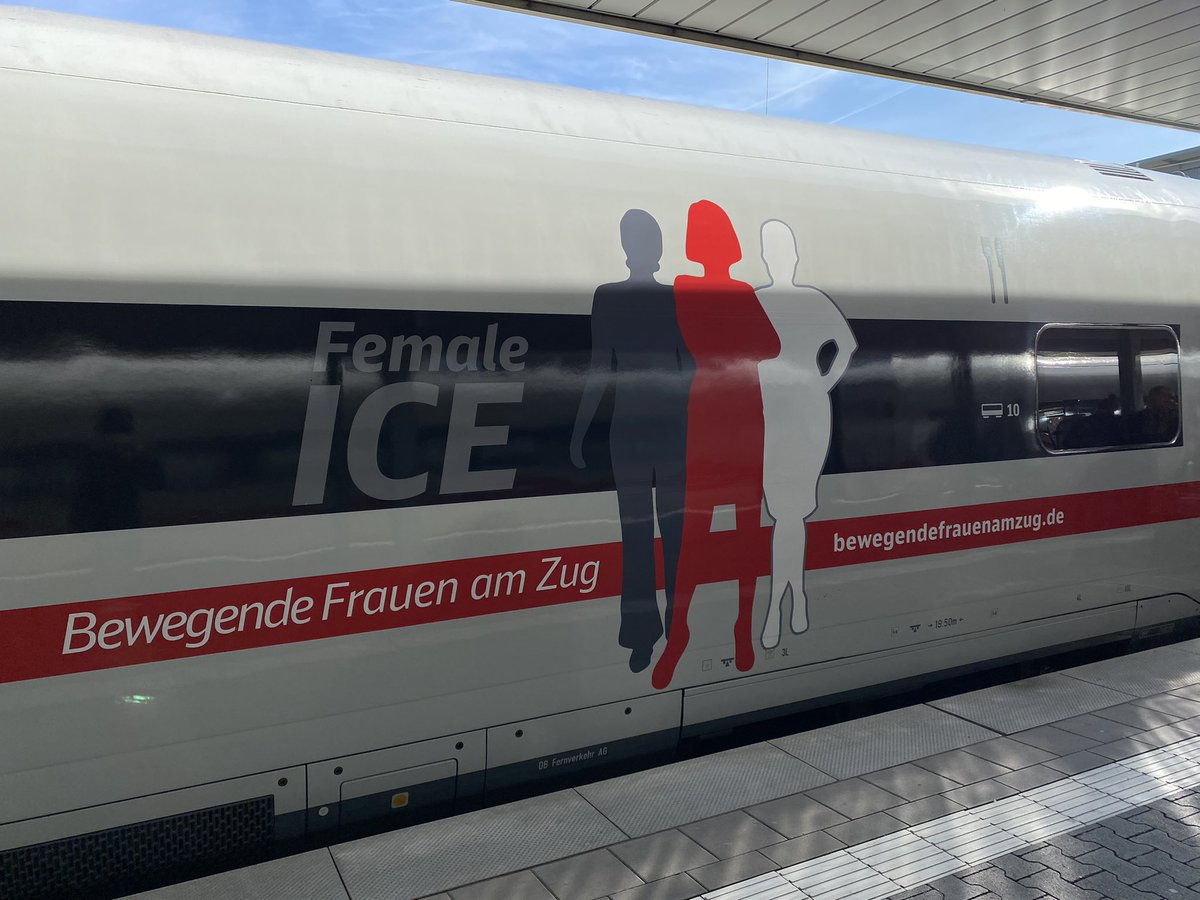 Robin62951528's tweet photo. Heute hat der #FemaleICE seine 1. Fahrt durch Deutschland. 🙌🏼👍🏼 Diese Aktion soll Frauen in den Berufen sichtbarer machen. Von der Lokführerin zu den Zugbegleiterinen bishin zum Servicepersonal wird der Zug weiblich geführt! #deutschebahn #ice800 #BewegendeFrauenamZug #equality https://t.co/NorJs47due