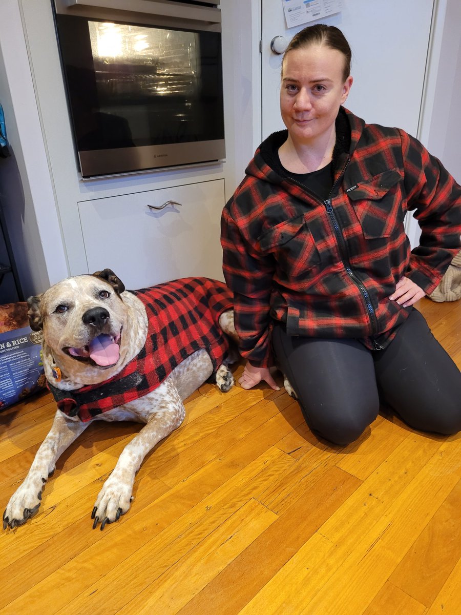 SinfulBlizz's tweet photo. When you find out your dad has a coat that matches the dog's #matchymatchy #dog https://t.co/FLG4YdMWK7