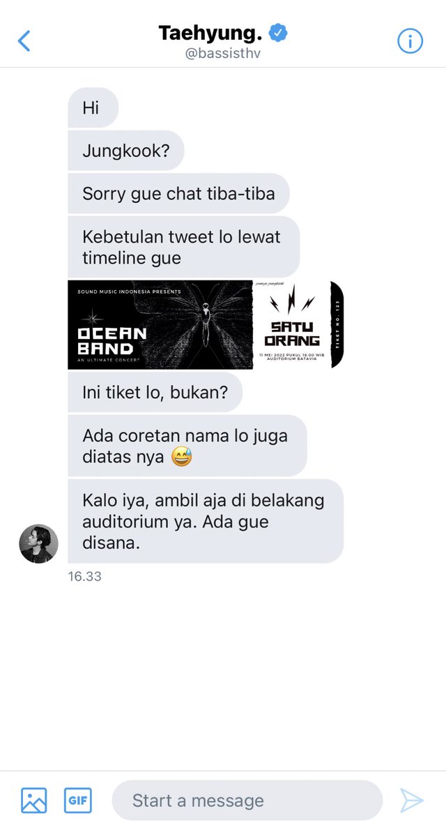 jimertin's tweet photo. taekook one tweet au : niat mau ketemu crush, malah ketemu yang punya konser. https://t.co/nY8mt6aLIy