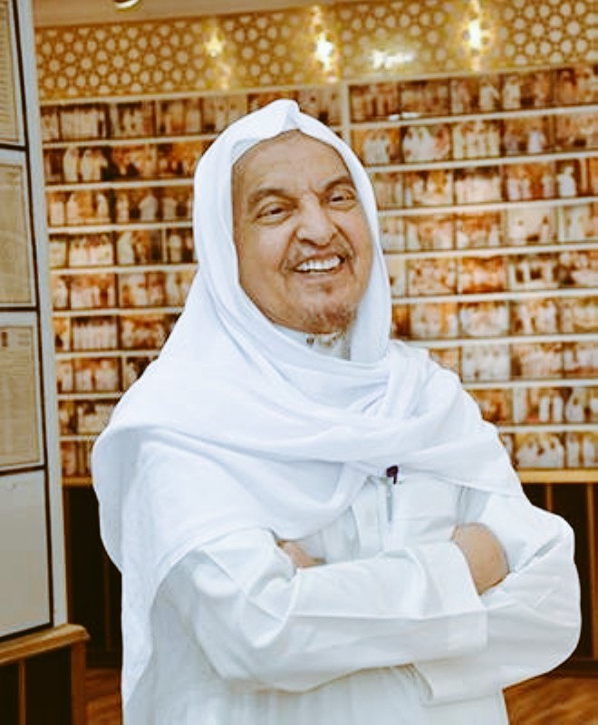 fras_k_g's tweet photo. كان الشيخ صالح الحصيّن -رحمه ﷲ-، يعدّ المسافات بالآيات.. فيعلم أن المسافة بين منزلة والمكان الفلاني (٢٠٠) آية، وبين الحرم والمكان الآخر (٣٥٠) آية، وهكذا.. https://t.co/OwP88um6qU