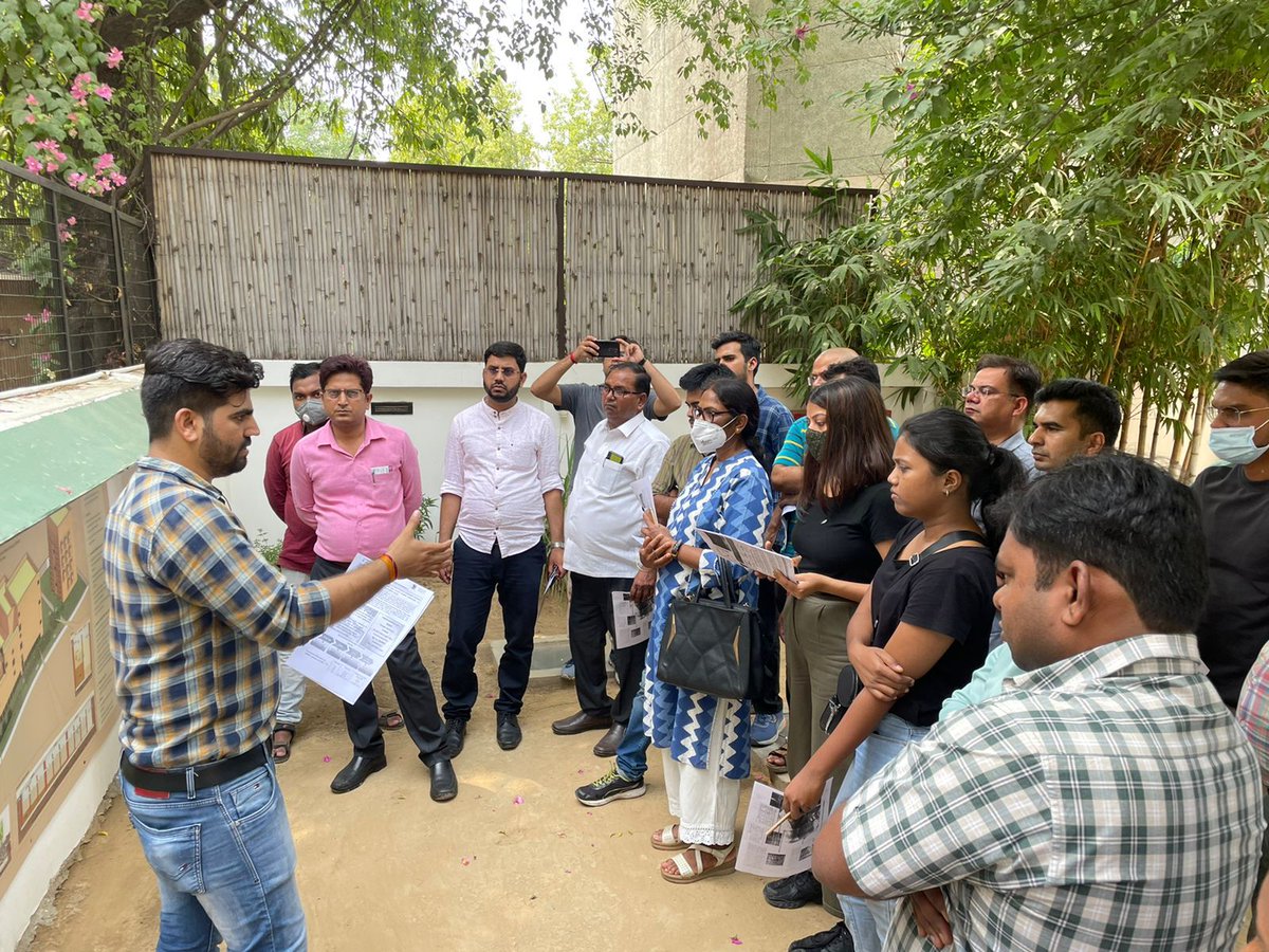 school_waterCSE's tweet photo. The training (Day 0) kickstarted from Delhi, @CSEINDIA building tour showcasing the #watersensitive features; #RWH & #DWWT systems to participants from diverse backgrounds & regions of India. @BMGFIndia @NFSSMalliance https://t.co/Qp0PwBZdls