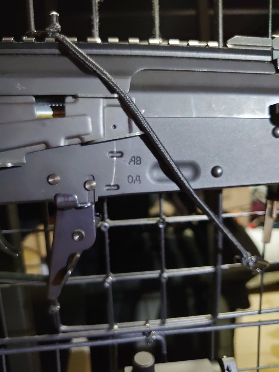 YKK03078316's tweet photo. #RK74-CQB
#AKホワイトストーム
ここの傷があるとAKはすこぶる素敵に見える。
よきよき🥰 https://t.co/VRyrMtpPSP