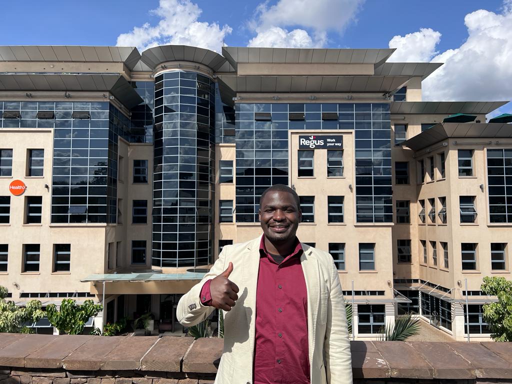 DVTSoftware's tweet photo. Did you know? We have an office in Kenya? 🇰🇪🏢🌍
Meet DVT Kenya's Country Manager, Don Omondi. 
#kenya #remotework #OneDVT https://t.co/WPIwLyVwIF