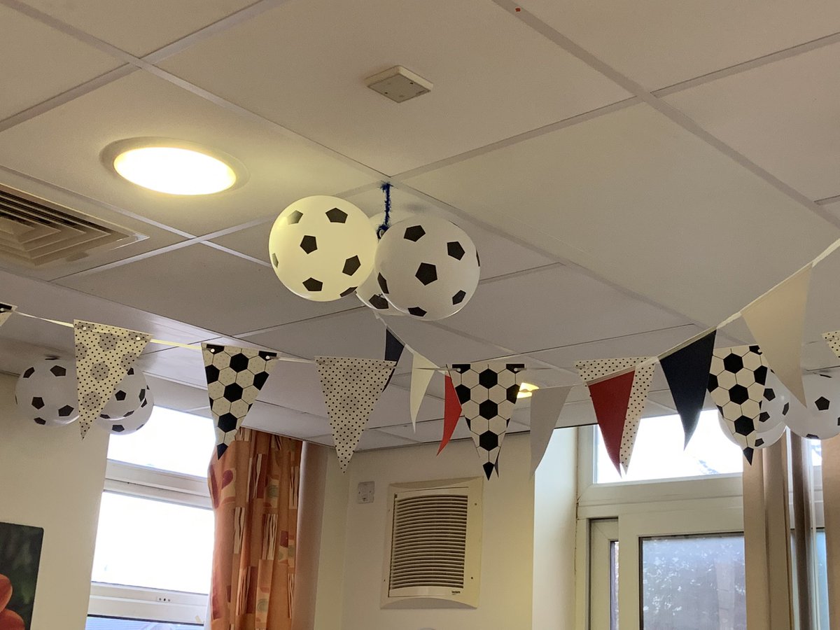 GinaWils2106's tweet photo. And we’re off………..
All fun and activities have started on Beech Ward #nicbee13 #football #reminiscence #PennineCareNHS https://t.co/jMBngpqB8o