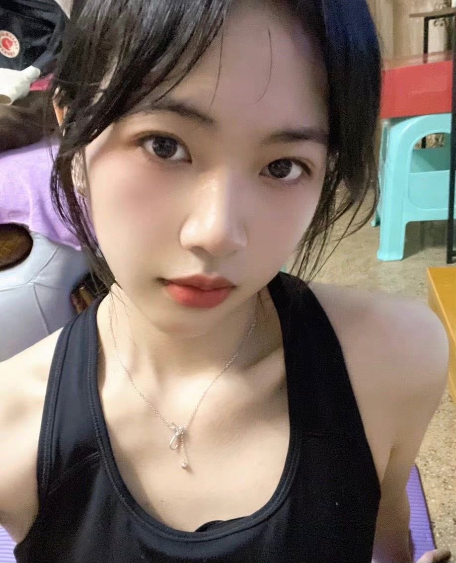 587ppe's tweet photo. 弟弟投稿姐姐  #淫荡 #口交 #内射 #盯射   #绿帽 #射屏  #贱货  #反差婊  #射屏 #婊子   #精盆   #羞辱 #强奸 #内射 #淫娃 #颜射 #骚穴   #鸡巴套子 #烂逼 #母狗 #贱狗 #文爱 #聊骚 #意淫 #骚货  #反差 #骚逼  #淫妻 #贡献女友 #打胶 #保养 #曝光 https://t.co/Tp08S9XpkZ