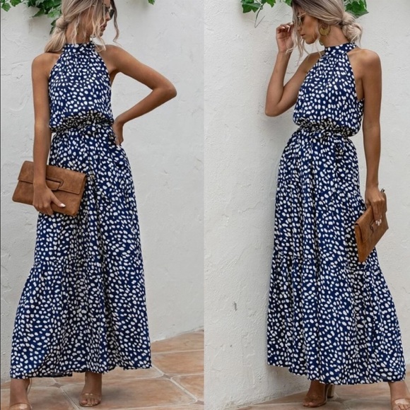 Daniellecos9980's tweet photo. So good I had to share! Check out all the items I'm loving on @Poshmarkapp #poshmark #fashion #style #shopmycloset: https://t.co/OPks7sZQt7 https://t.co/nh3y83oM9R