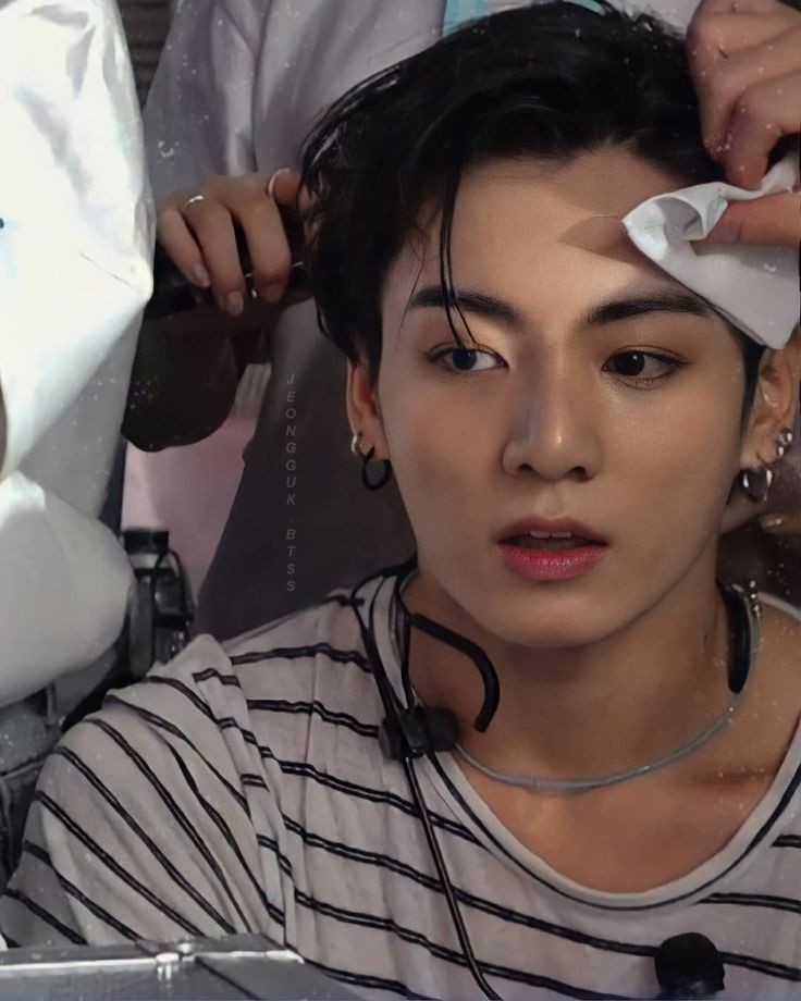 _jinternity_'s tweet photo. MIND EMPTY
JUST THINKING ABOUT THIS JUNGKOOK ALL DAY LONG https://t.co/vxbd35zFPH