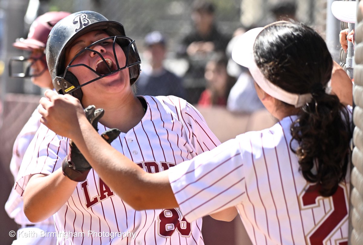 photowkb's tweet photo. Gahr defeated La Serna 7-5 in eighth innings during a prep girls Division 1 playoff softball game. #laserna #gahr @cifss #cifss #softball #playoffs @SGVNSports https://t.co/9QqJyVny5M