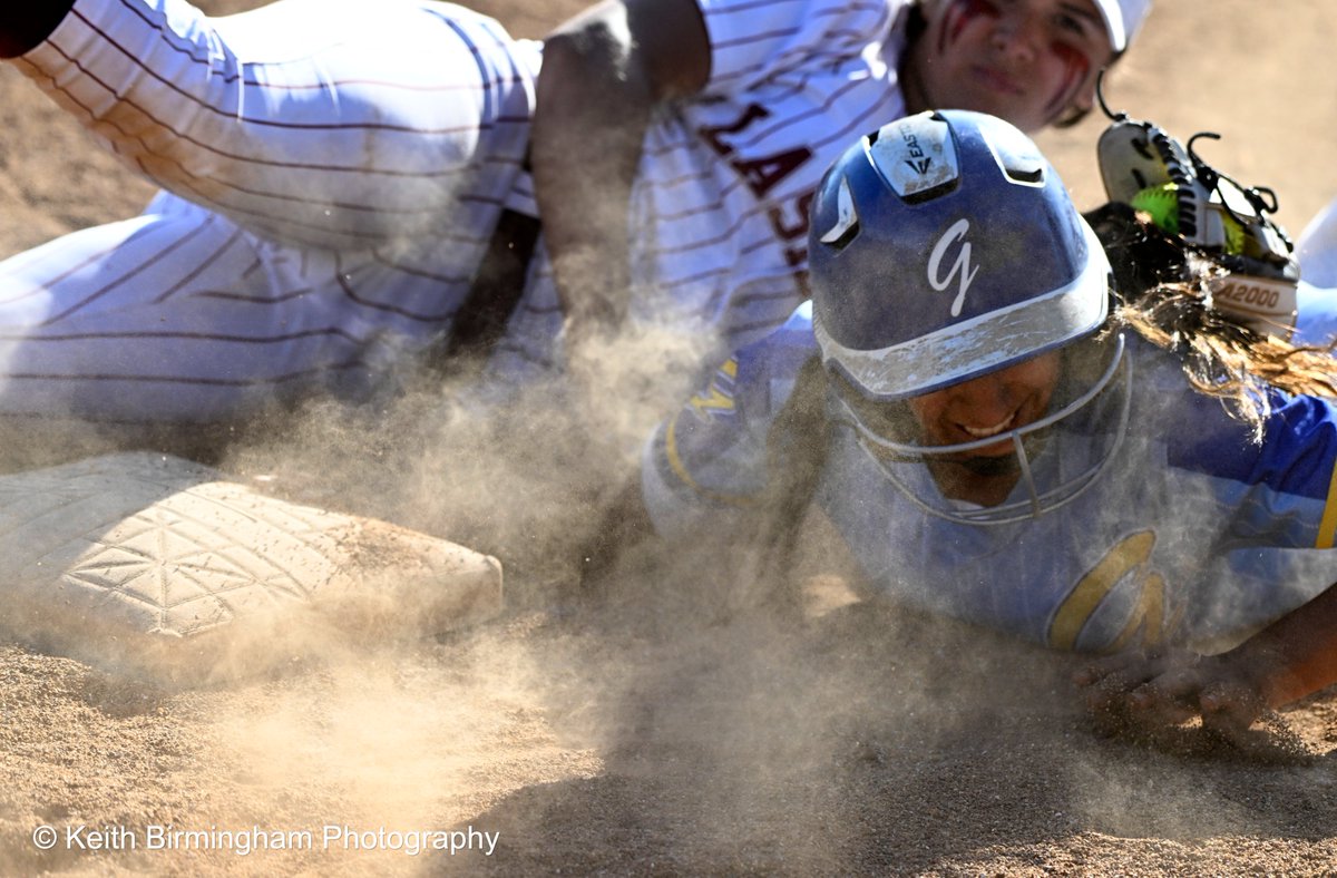 photowkb's tweet photo. Gahr defeated La Serna 7-5 in eighth innings during a prep girls Division 1 playoff softball game. #laserna #gahr @cifss #cifss #softball #playoffs @SGVNSports https://t.co/s5IfCXmrHs