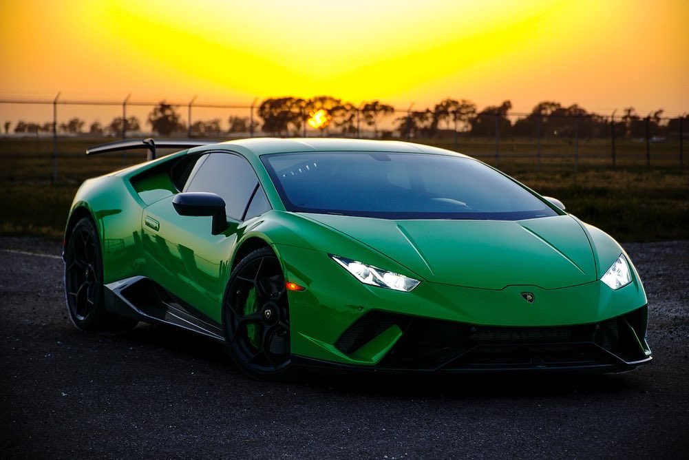 zenjjay's tweet photo. Sun down setting ☀️ 
#Lamborghini https://t.co/GwwxRXYOhL