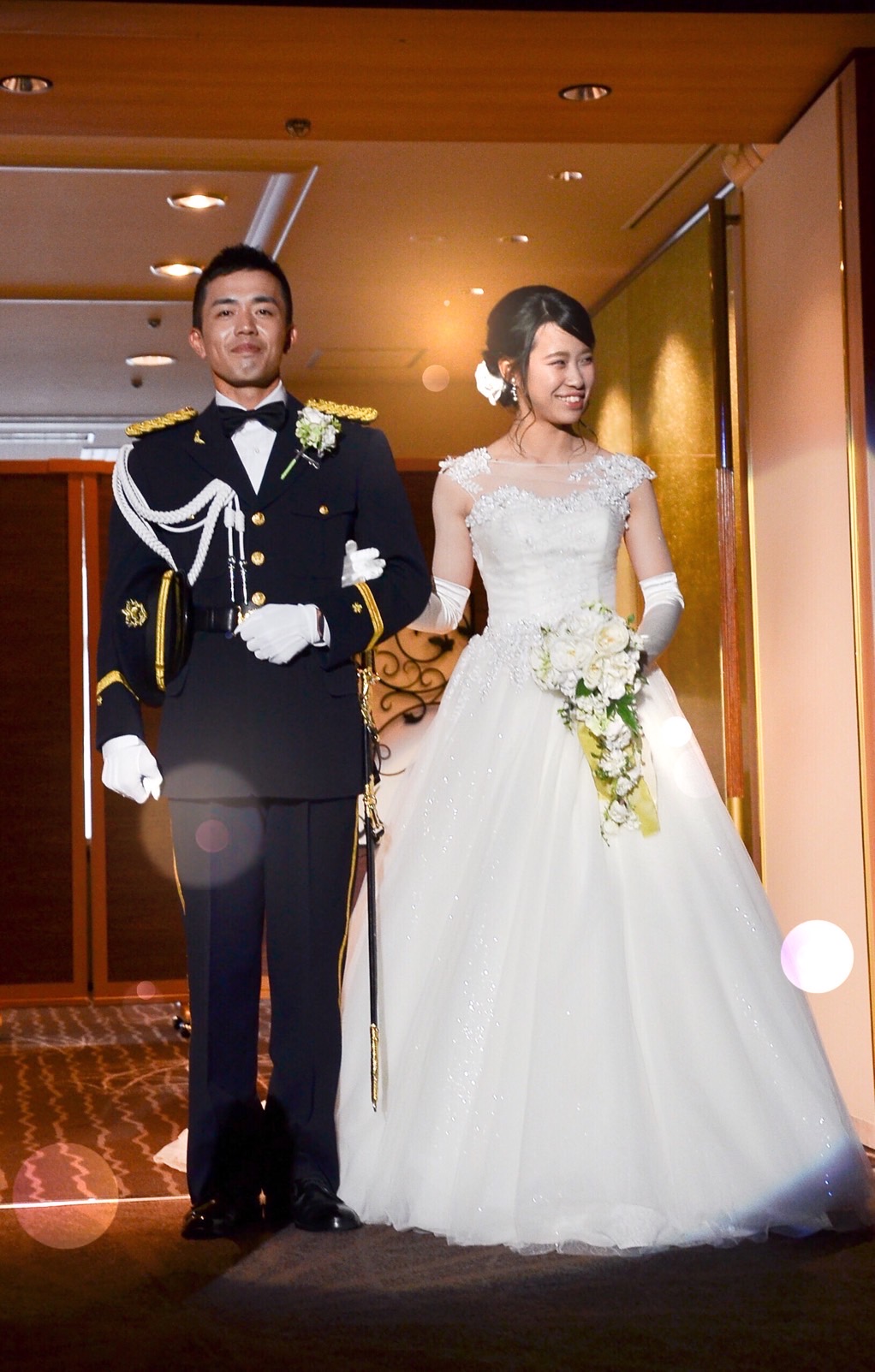 陸上自衛隊第１３旅団 公式 Twitterissa ６月の結婚式 ジューンブライド ６月といえば自衛官は訓練最盛期 演習や訓練などで結婚式を予定しても招待する同僚も忙しいので予定を組むのが難しい 多忙の中でもその壁を乗り切った夫婦は一生幸せになれることでしょう