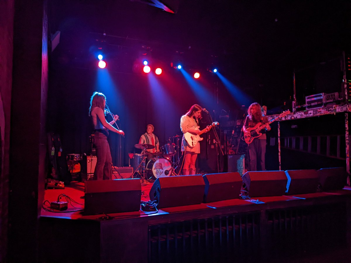 RetroRogueMusic's tweet photo. had a fantastic time at @theophelias and @BadBadHats! https://t.co/T0URoMDubX