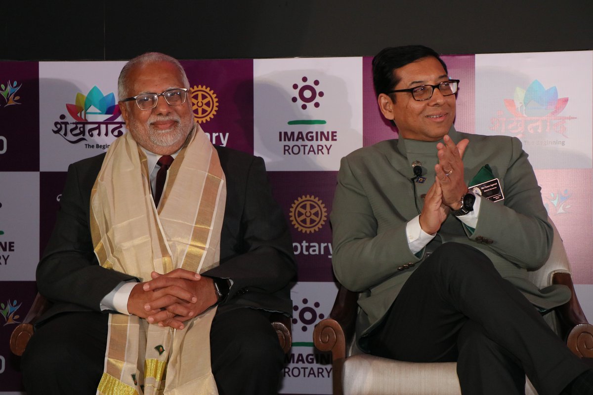 Rotary3110's tweet photo. Address by PDG Dr. Manoj Desai on "Imagine Rotary" at शंखनाद - The Beginning, District Training Assembly, RID 3110.
#rotary #rotaryinternational #rotaryindia #rotarydistrict3110
#RID3110 #india #delhi #gurgaon #serve #community
#districttraining #trainingassembly https://t.co/3Y3LNnM6c4