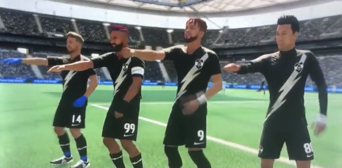 jr_bertinho's tweet photo. Este equipo no tiene limites, division nueva, nuevos retos, nuevas emociones y nuevos rivales, pero este equipo no tiene miedo a nada. TOTS UNITS PER UN POBLE!! @FcLlurito 🖤🤍 https://t.co/nS8aCLImII