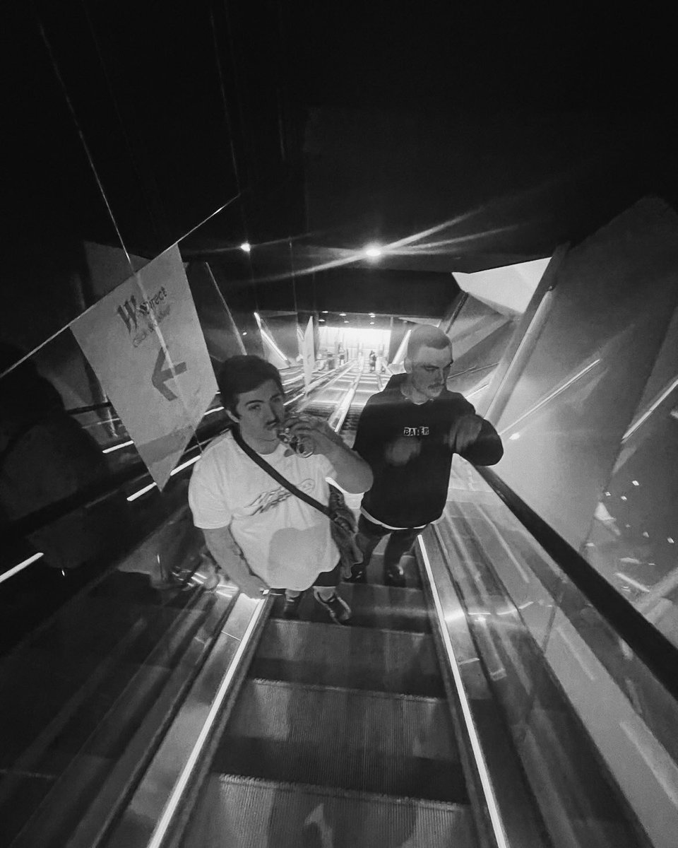 killjay253's tweet photo. Me and Deebeezus captured by @Steevesdead https://t.co/wmtOXmjDki
