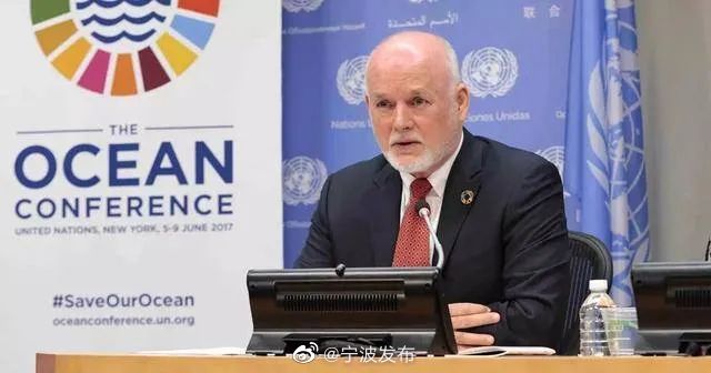 ningbotweets's tweet photo. Interview with Peter Thomson, Special Envoy of the UN Secretary-General for Ocean Affairs: Hope #Ningbo will become an example of marine environmental governance and the forefront of the low-carbon revolution in shipping. https://t.co/t6h8KQ2aFh