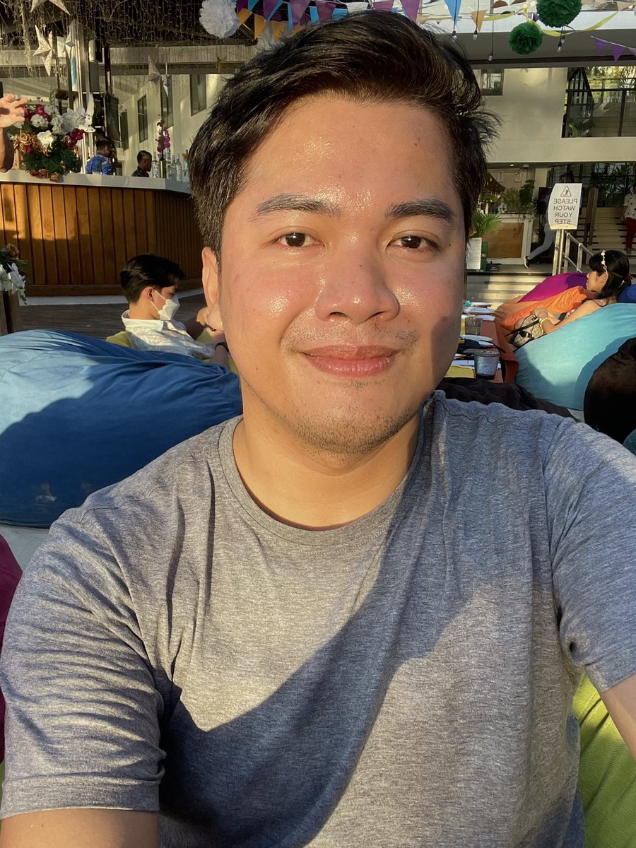 GFemril's tweet photo. Caught golden hour tuhday 👌🏻 https://t.co/u35emx8TGi