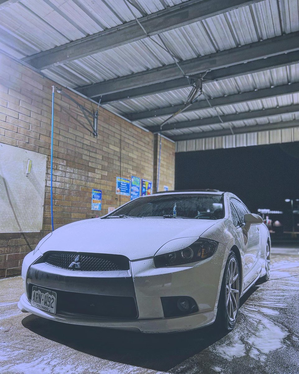neverxhappy_'s tweet photo. this car did not fail me on my 2,000+ mile trip up here from Florida. A true beast, a rare one nowadays. I notice the car game is very present in Colorado, gotta do my best to keep it clean 🧼 #jdm #mitsubishi #eclipse #4geclipse #simplyclean #loweredlifestyle #slammed #clean https://t.co/kzqPIO8As2