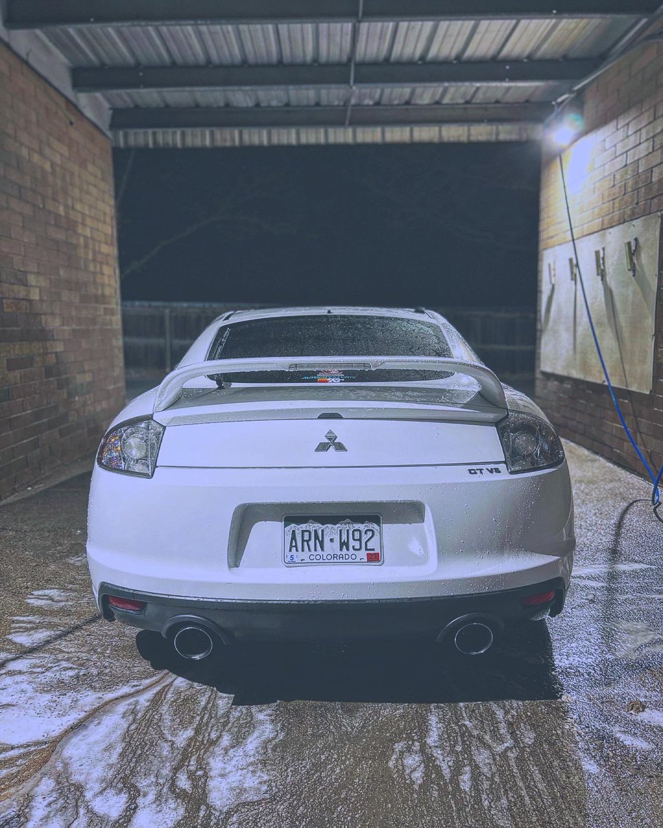 neverxhappy_'s tweet photo. this car did not fail me on my 2,000+ mile trip up here from Florida. A true beast, a rare one nowadays. I notice the car game is very present in Colorado, gotta do my best to keep it clean 🧼 #jdm #mitsubishi #eclipse #4geclipse #simplyclean #loweredlifestyle #slammed #clean https://t.co/kzqPIO8As2