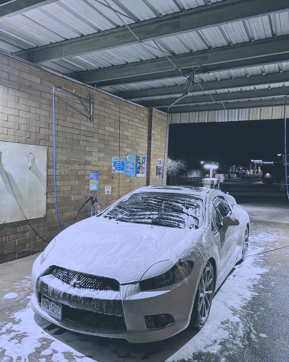 neverxhappy_'s tweet photo. this car did not fail me on my 2,000+ mile trip up here from Florida. A true beast, a rare one nowadays. I notice the car game is very present in Colorado, gotta do my best to keep it clean 🧼 #jdm #mitsubishi #eclipse #4geclipse #simplyclean #loweredlifestyle #slammed #clean https://t.co/kzqPIO8As2