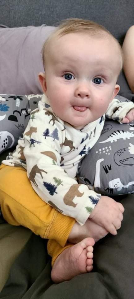 Silver Moon tweet media