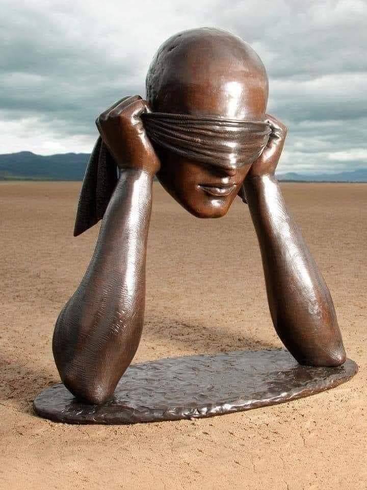 Abuawrad4's tweet photo. يميل الناس إلى المبالغة في كل شيء، إلا أخطائهم يرونها لا تستحق النقاش... https://t.co/LM7g4m0513