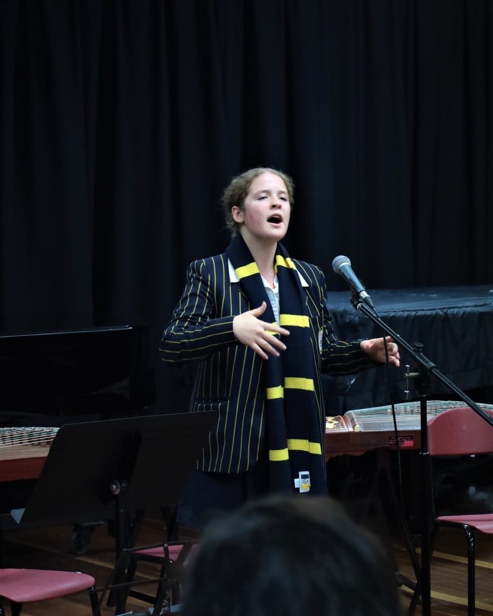 Ravenswood_News's tweet photo. It was wonderful to see the return of the much-loved Senior School Lunchtime Concert, complete with a guitar ensemble, singing and orchestra! #RAVOperformingarts #semperadmeliora #alwaystowardsbetterthings https://t.co/gK01qMKAcp
