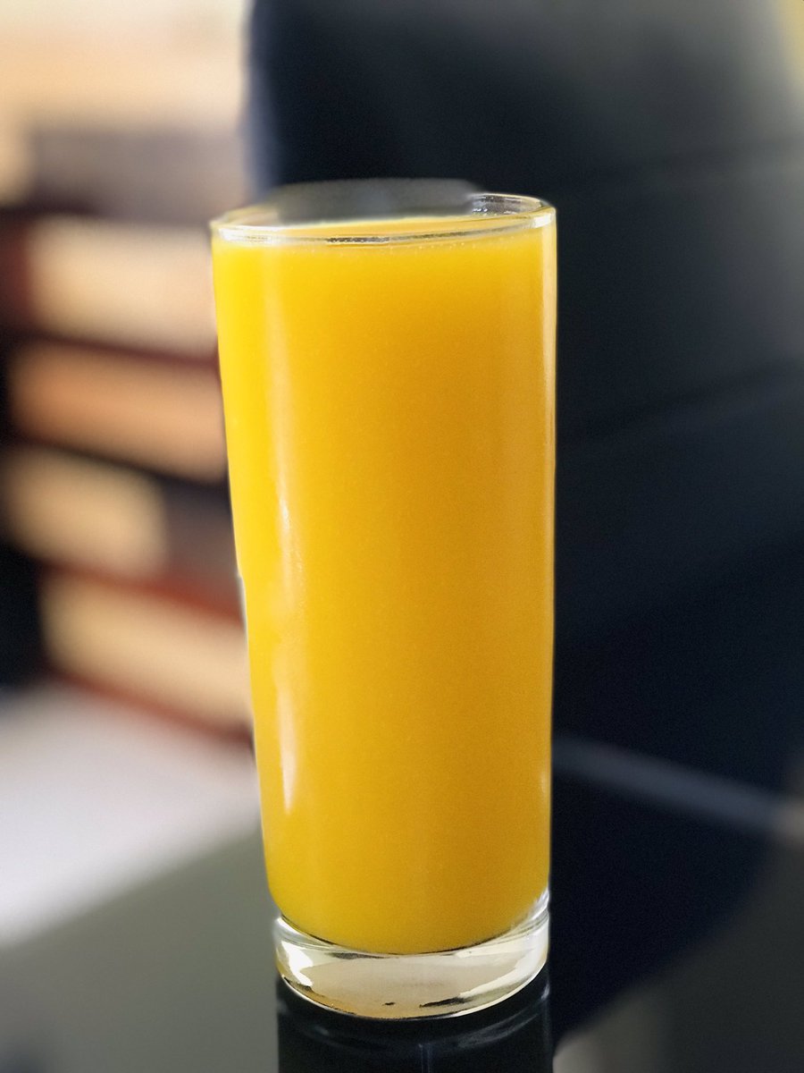 Make your food taste different with Mega Juice 
#MangoPlain
#Whatyoucrave

1Ltr for 5,000/= Only 
We do delivery 🚚 
Call 0683454535 to place your order