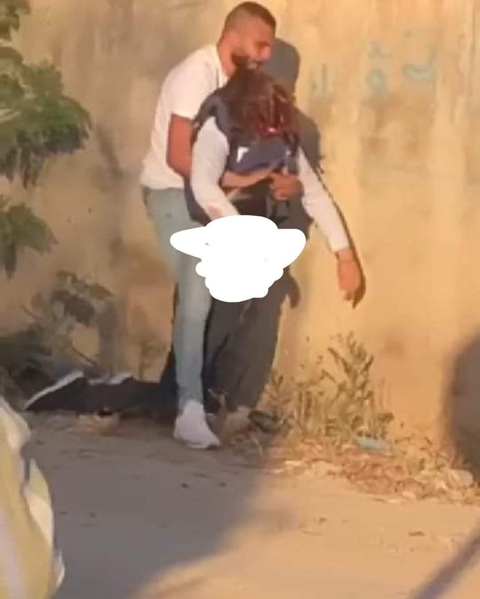 Q_sappho's tweet photo. USA and EU consider killing of journalists in Ukraine a crime against humanity but killing of journalists in Palestine at the hands of the Israeli forces is a picnic and something compatible with human rights; lying and western hypocrisy and double standards 😡
#شيرين_ابو_عاقلة https://t.co/nYptUMXbeB