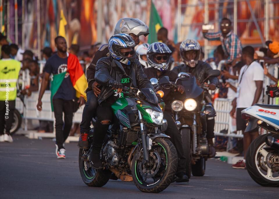 HalimAssouma's tweet photo. BENIN 🇧🇯 BIKERS ON THE LARGEST GRAFFITI WALL IN AFRICA 🔥 it was lit 🔥 last Sunday 🔥 https://t.co/wF4yphSuDp