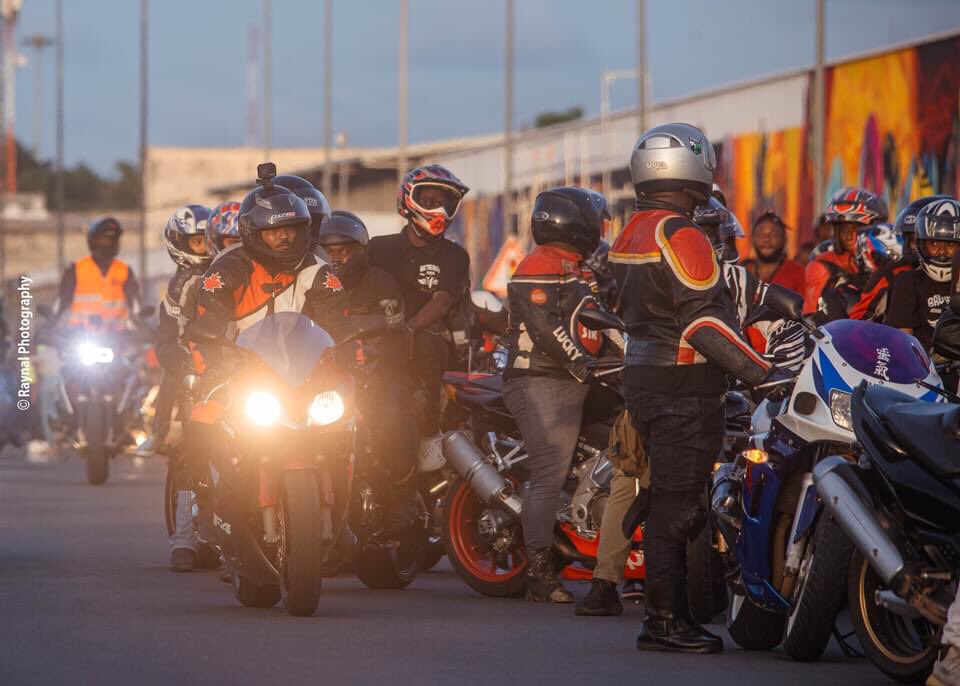 HalimAssouma's tweet photo. BENIN 🇧🇯 BIKERS ON THE LARGEST GRAFFITI WALL IN AFRICA 🔥 it was lit 🔥 last Sunday 🔥 https://t.co/wF4yphSuDp