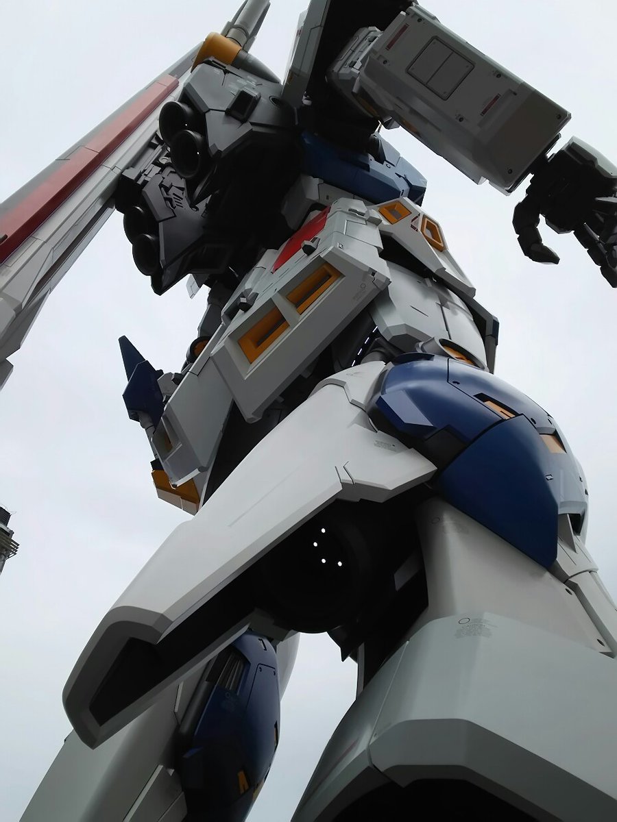 RX-93ff ν 
バックショットとかエロいんではなかろうか。 