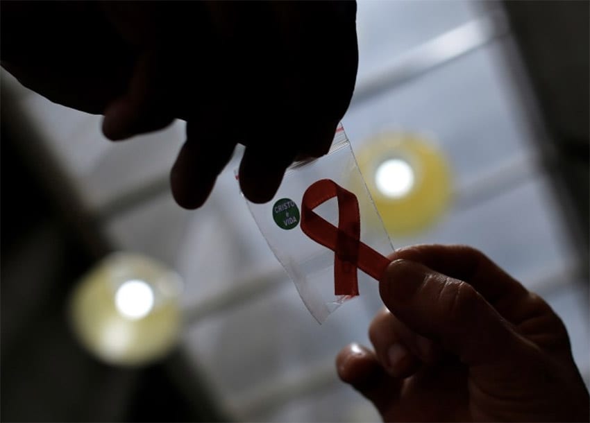 citizentvkenya's tweet photo. Alarm over rise in HIV infections among the youth, MoH says Kenyans aged 15-24 account for 51pc of new infections. https://t.co/SQl8a2phnh