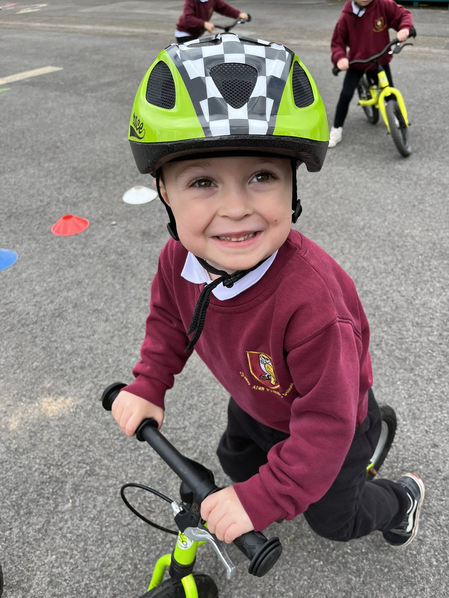 CymerPrimary's tweet photo. #CAPRecY1 has loved being back on the balance bikes this term. Our balance and confidence are improving weekly! π² @balanceability #Healthandwellbeing https://t.co/fOuXH0KEL1