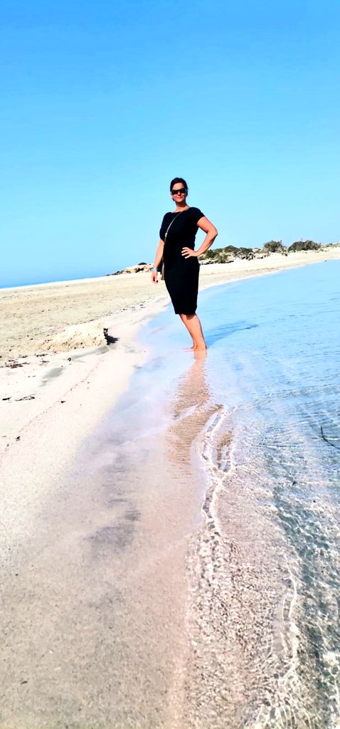 MagdalenaSzomb1's tweet photo. Another beautiful day ☀️😊
#Elafonisibeach #pinkbeach #beach #Crete #Greece https://t.co/Pc9K0siahG