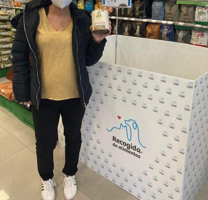 📢 #RECOGIDA DE #ALIMENTOS + TALLER ~BIENVENIDO A CASA~ 
Este viernes dia 13 de Mayo os esperamos en Miscota.es Alzira (detrás del Carrefour) .
Stand y recogida de alimentos de 16:00 a 20:30 horas. ¿Nos ayudas? 
A las 19:00 horas se impartirá el taller gratuito  👇