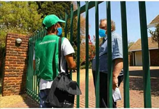 AbuttiiTSHEPSYD's tweet photo. “bula gate !”
“prat Afrikaans !”
“yeehii 7de laan wena!”
“vat ?”
“kadlala bula hlemonna !” https://t.co/tr3TbmmInc
