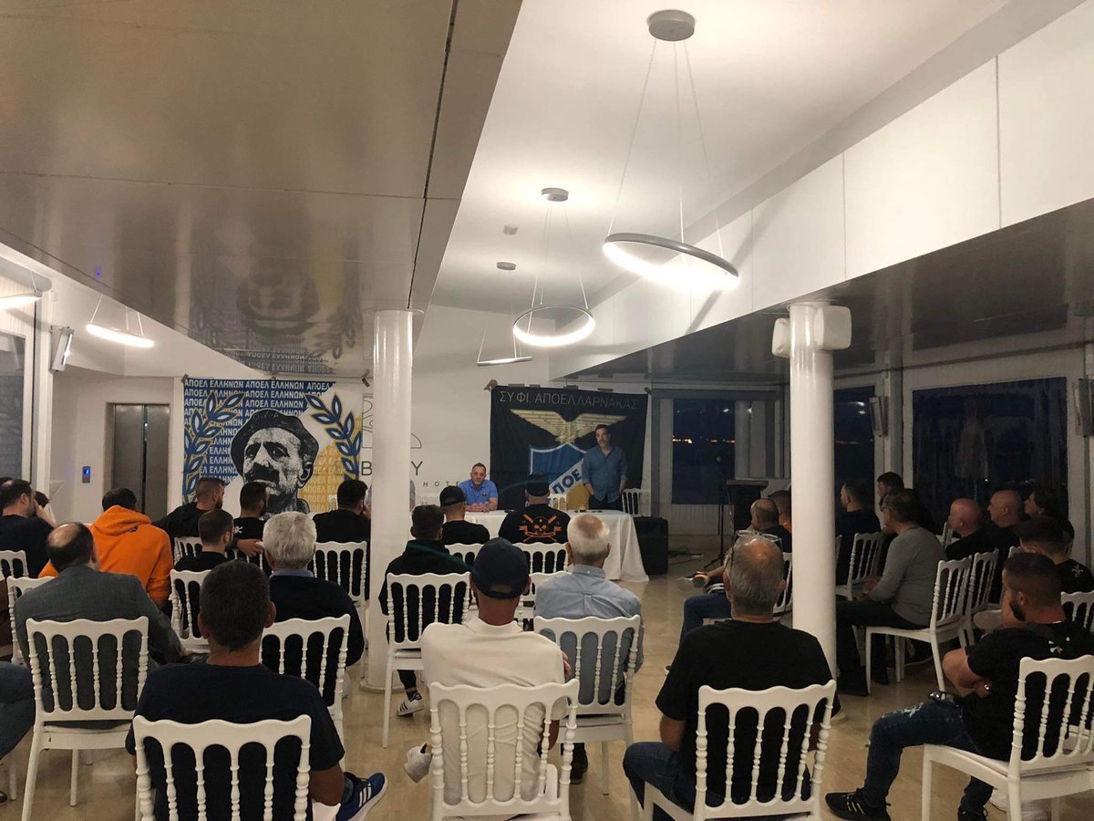 apoelfcofficial's tweet photo. Πραγματοποιήθηκε χθες στην Λάρνακα, συνάντηση μελών της διοίκησης με τους φιλάθλους της ομάδας μας. Τους ευχαριστούμε για την φιλοξενία, την αθρόα προσέλευση και τον εποικοδομητικό διάλογο. #apoelfc #monoapoel #BestTeamInCyprus https://t.co/rp7hKtQOhd