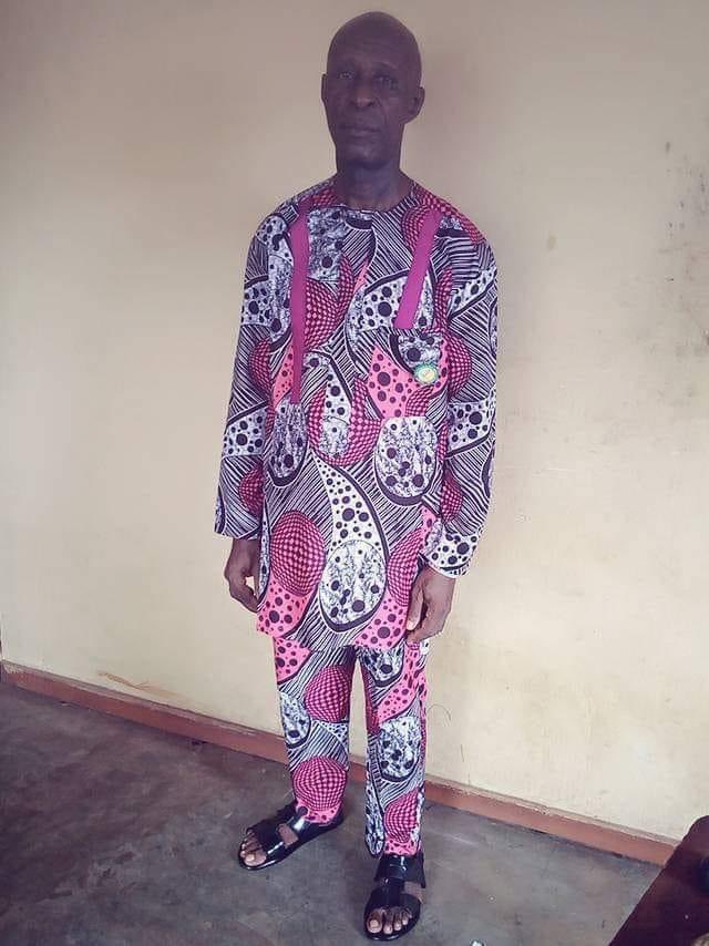 solomoncheks's tweet photo. Missing person,help us if u see him anywhere..
He left home since last week Thursday   with boxers and native wear as top.
08037802533 or contact his wife at Goodwill Junction Okpuno as MAMA OYOYO.
#AwkaTwitter 
A cry for one is a cry for all @Awkatwittconnet @ConnectAwka https://t.co/IvFK7gLokt