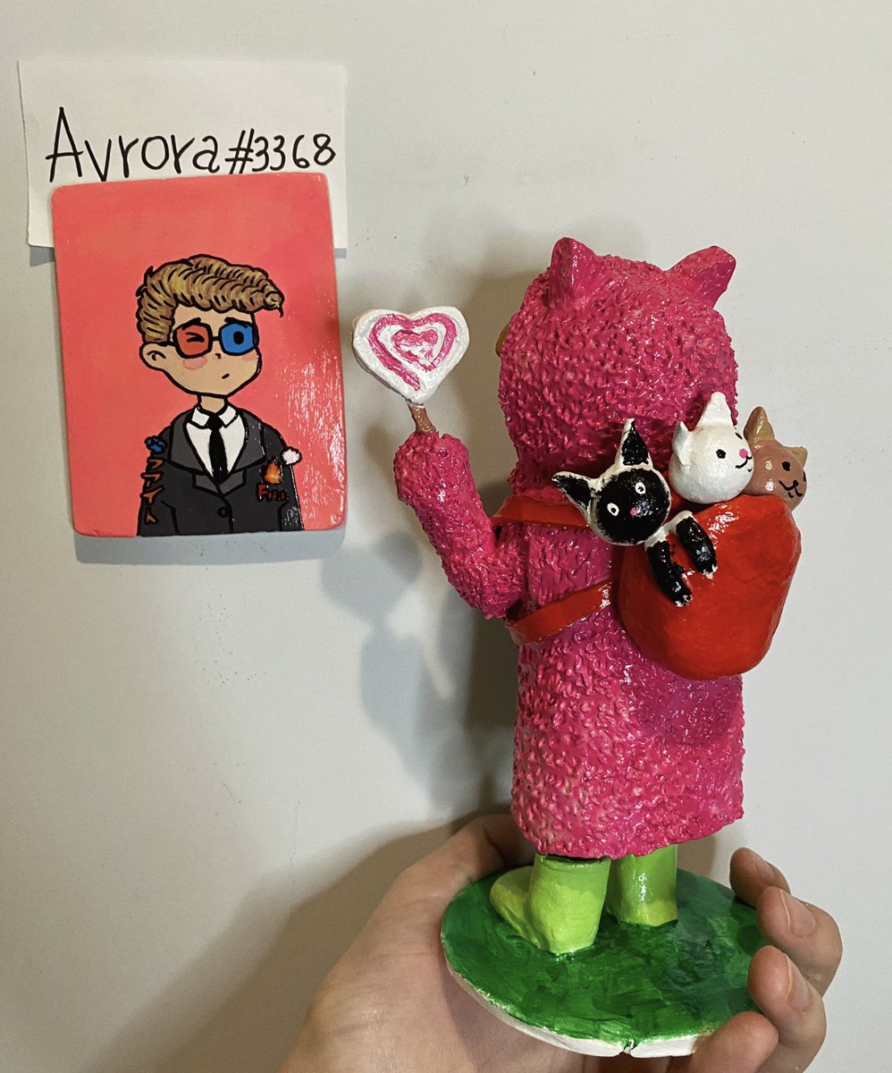 AvroraLora's tweet photo. This is a young, shy and kind girl, she loves cats very much, she trusts them and is sure of mutual love, she feels better with cats than with people.
  I made this figurine for a wonderful project @LonelyPopNFT 💗
#LonelyPopFanArt https://t.co/XzumaTLxZf