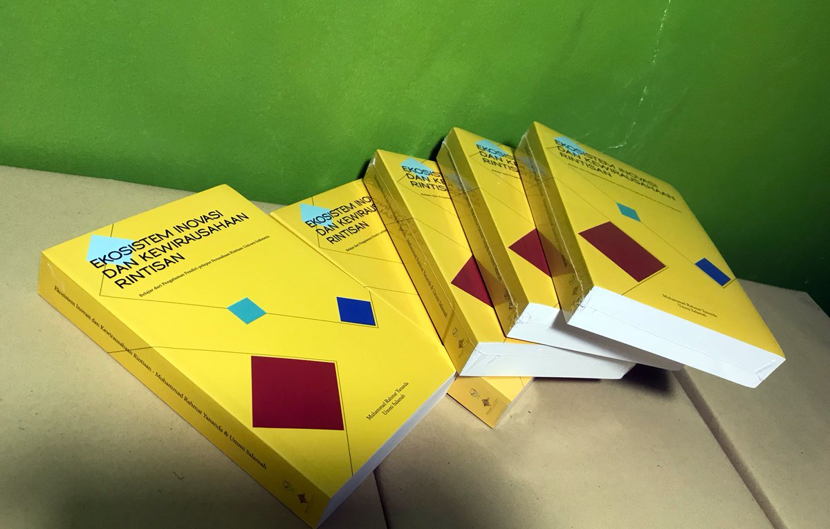 cikiniartstage1's tweet photo. Selamat siang Tweeps. Buku ini tersedia kembali https://t.co/jrYkEoT287
