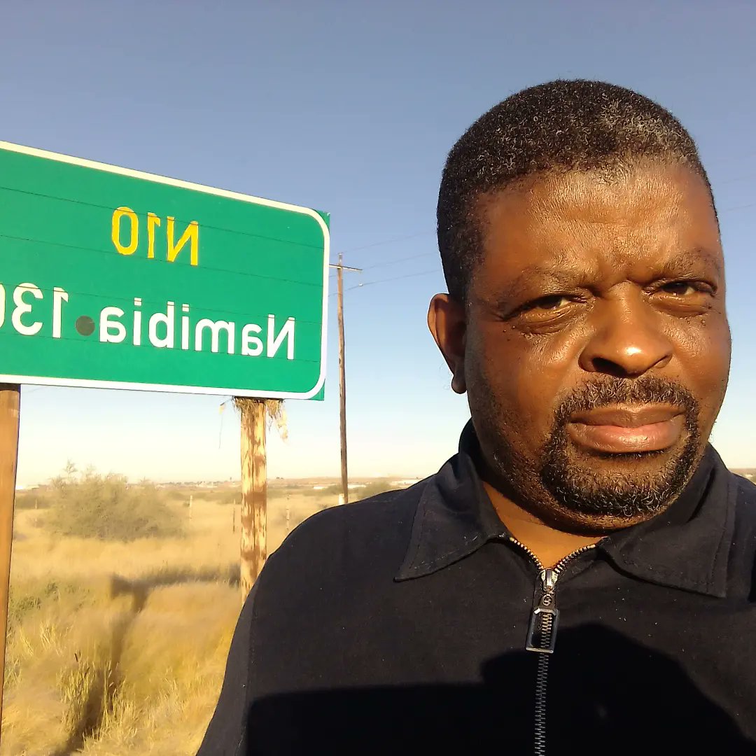 MokoneJs's tweet photo. Upington with Namibia border within an hour drive https://t.co/78ll9oNmbb