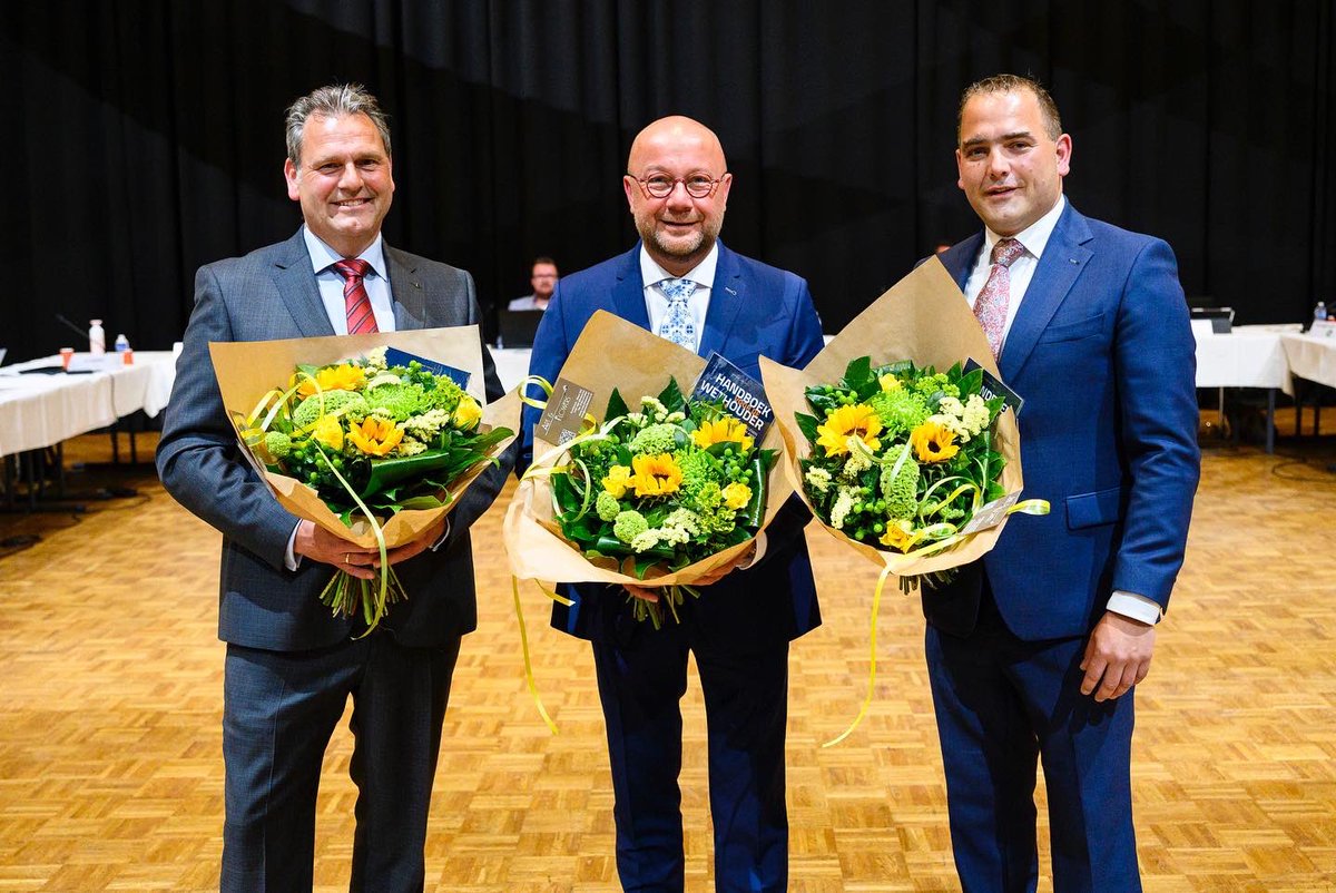 Wat een mooie avond! We namen afscheid en heten nieuwe en vertrouwde gezichten welkom in de #raad van <a href="/Sliedrechtgem/">Gemeente Sliedrecht</a>. 🤗