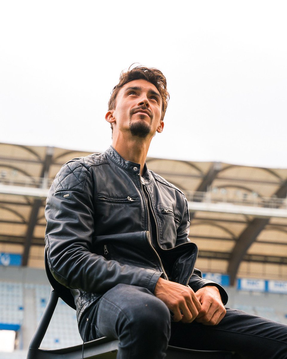 wk_vision's tweet photo. "Look to the future" 
#wkvision #alafpolak #julianalaphilippe #cyclingpics #cyclingimage #cyclingphotos #cyclingphotography #cyclinglife #cyclingart #bike #cycling https://t.co/eOIpR4FXJU
